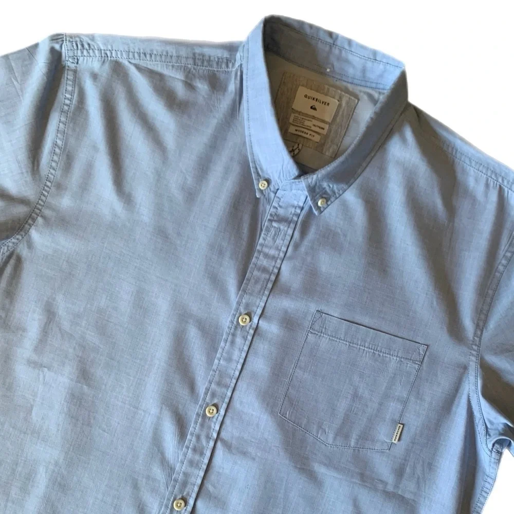 Quiksilver Men’s short sleeve button down shirt